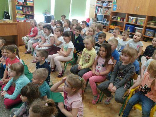 Grafika #16: 17.04.2018 Przedstawienie teatralne pt."Pipi Wędrowniczka"