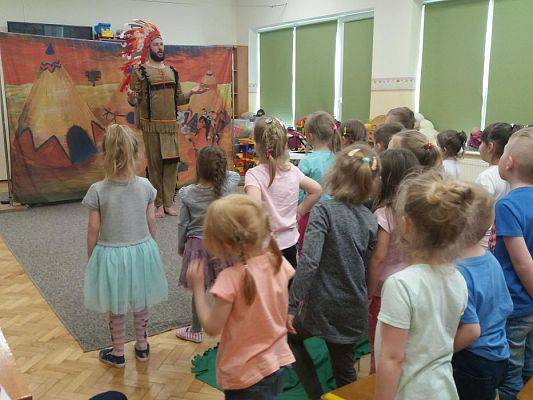 Grafika #19: 17.04.2018 Przedstawienie teatralne pt."Pipi Wędrowniczka"