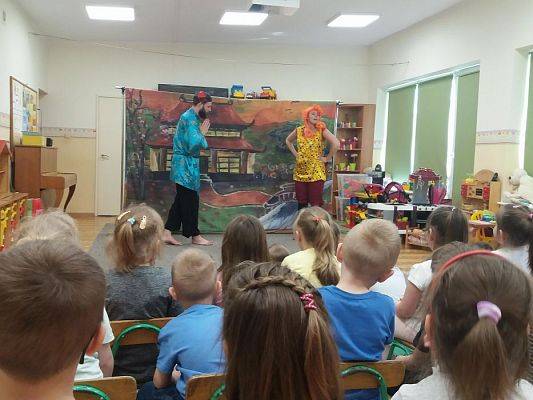 Grafika #21: 17.04.2018 Przedstawienie teatralne pt."Pipi Wędrowniczka"