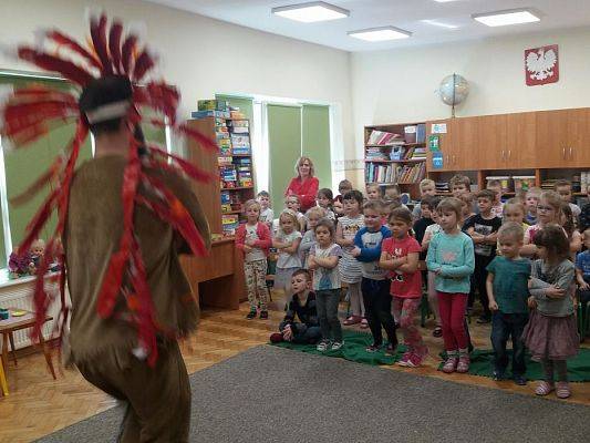 Grafika #32: 17.04.2018 Przedstawienie teatralne pt."Pipi Wędrowniczka"