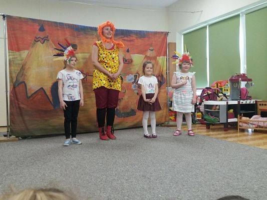 Grafika #34: 17.04.2018 Przedstawienie teatralne pt."Pipi Wędrowniczka"