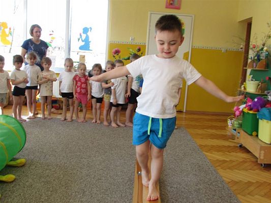 Grafika #2: 06.04.2018 Maluszki świętują "Światowy Dzień Zdrowia" na sportowo!