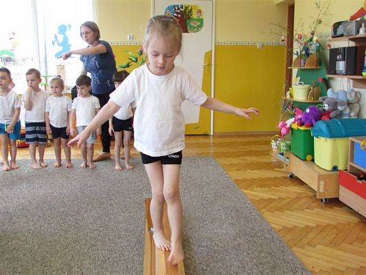 Grafika #7: 06.04.2018 Maluszki świętują "Światowy Dzień Zdrowia" na sportowo!