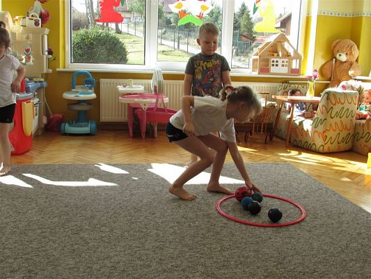 Grafika #15: 06.04.2018 Maluszki świętują "Światowy Dzień Zdrowia" na sportowo!