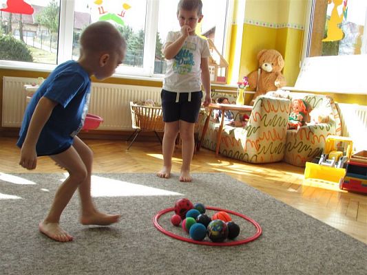 Grafika #16: 06.04.2018 Maluszki świętują "Światowy Dzień Zdrowia" na sportowo!