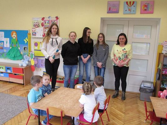 Grafika #0: 14.03.2018 Mali badacze-doświadczenia matematyczne w gr.I