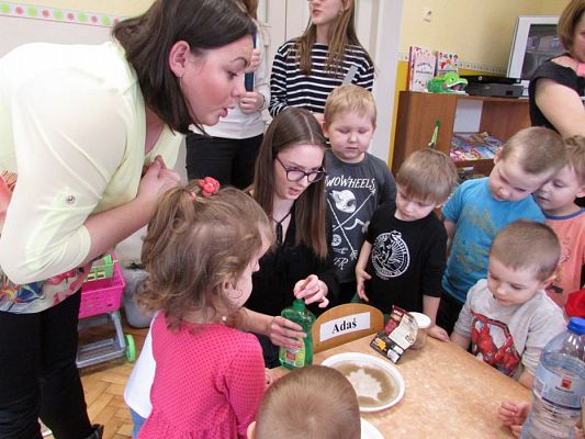 Grafika #4: 14.03.2018 Mali badacze-doświadczenia matematyczne w gr.I