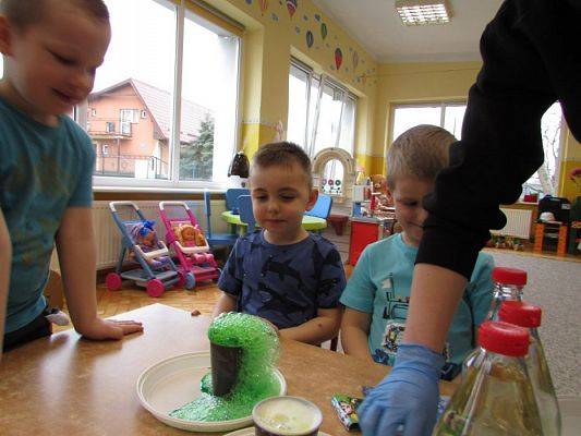 Grafika #17: 14.03.2018 Mali badacze-doświadczenia matematyczne w gr.I