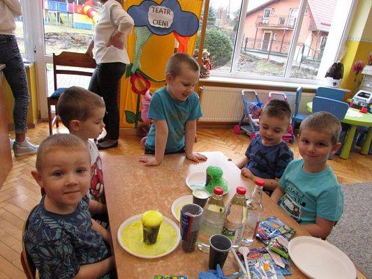 Grafika #18: 14.03.2018 Mali badacze-doświadczenia matematyczne w gr.I