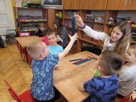 Grafika #20: 14.03.2018 Mali badacze-doświadczenia matematyczne w gr.I