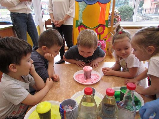 Grafika #25: 14.03.2018 Mali badacze-doświadczenia matematyczne w gr.I