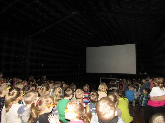 Grafika #15: 12.03.2018 Kino 3D - film "Żółwik Sami"