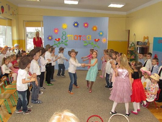 Grafika #40: 08.03.2018 Dzień Kobiet