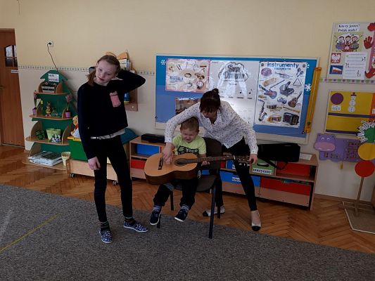 Grafika #2: 06.03.2018 Chciałbym być muzykiem.