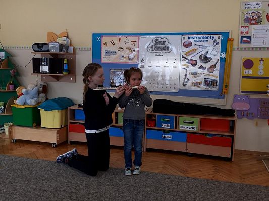 Grafika #8: 06.03.2018 Chciałbym być muzykiem.