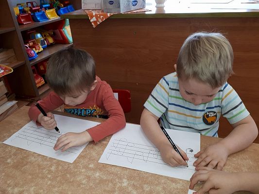 Grafika #9: 06.03.2018 Chciałbym być muzykiem.