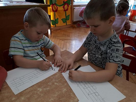 Grafika #26: 06.03.2018 Chciałbym być muzykiem.