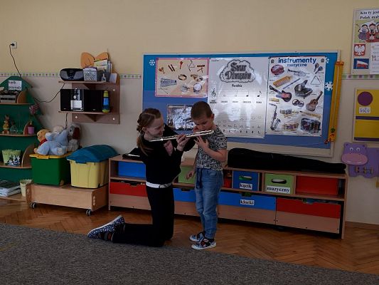 Grafika #36: 06.03.2018 Chciałbym być muzykiem.