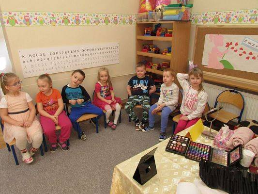 Grafika #0: 06.03.2018 Nasz salon piękności