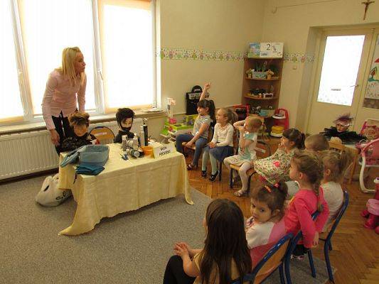 Grafika #3: 06.03.2018 Nasz salon piękności