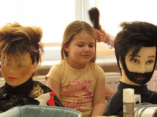 Grafika #6: 06.03.2018 Nasz salon piękności