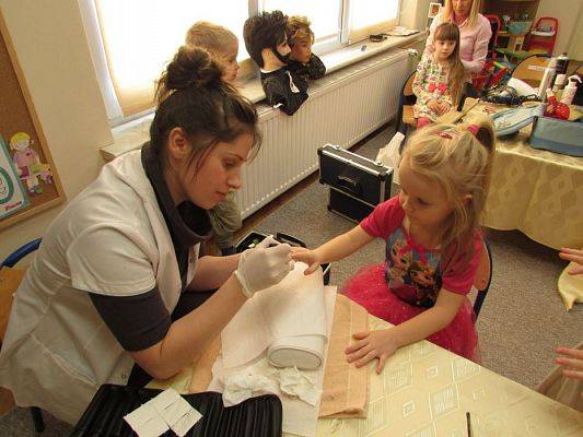 Grafika #10: 06.03.2018 Nasz salon piękności