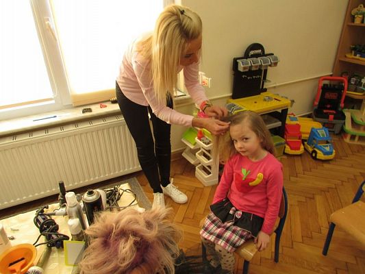 Grafika #16: 06.03.2018 Nasz salon piękności