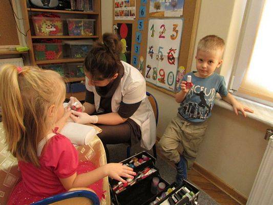 Grafika #20: 06.03.2018 Nasz salon piękności