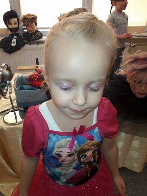 Grafika #46: 06.03.2018 Nasz salon piękności