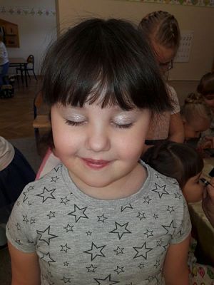 Grafika #54: 06.03.2018 Nasz salon piękności