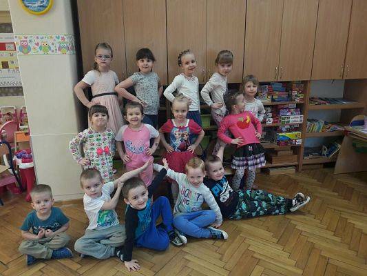 Grafika #73: 06.03.2018 Nasz salon piękności