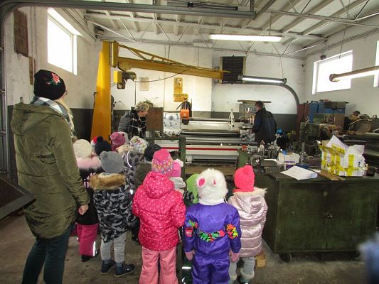 Grafika #27: 05.03.2018 Wycieczka do Zakładów Metalowych w Charbrowie