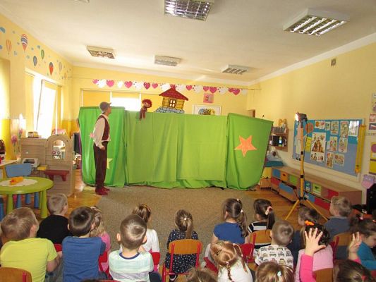 Grafika #11: 02.03.2018 Przedstawienie teatralne pt."Jasiu w krainie bajek"