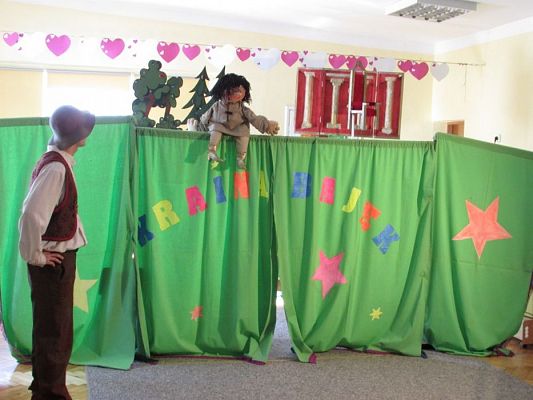 Grafika #16: 02.03.2018 Przedstawienie teatralne pt."Jasiu w krainie bajek"