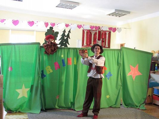 Grafika #18: 02.03.2018 Przedstawienie teatralne pt."Jasiu w krainie bajek"