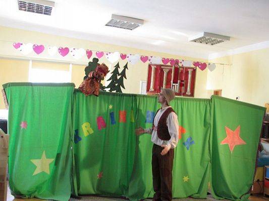 Grafika #19: 02.03.2018 Przedstawienie teatralne pt."Jasiu w krainie bajek"