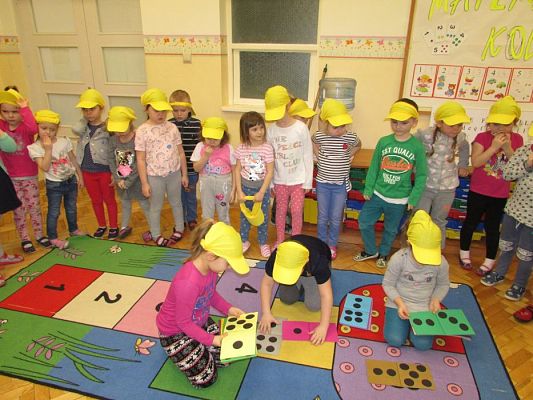 Grafika #53: 23.02.2018 Konkurs "Matematyka w kolorach - raz, dwa, trzy, liczysz Ty!