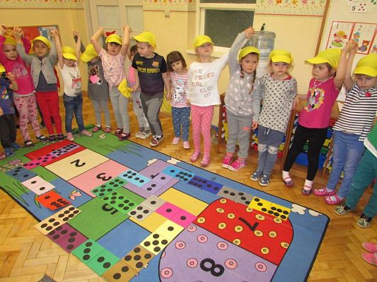 Grafika #57: 23.02.2018 Konkurs "Matematyka w kolorach - raz, dwa, trzy, liczysz Ty!