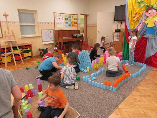 Grafika #73: 23.02.2018 Konkurs "Matematyka w kolorach - raz, dwa, trzy, liczysz Ty!