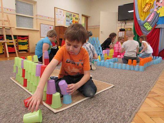 Grafika #74: 23.02.2018 Konkurs "Matematyka w kolorach - raz, dwa, trzy, liczysz Ty!