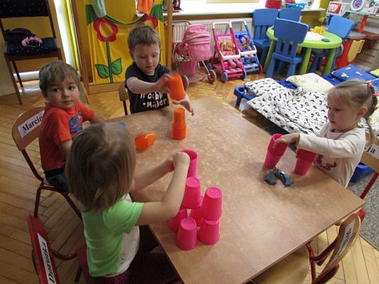 Grafika #76: 23.02.2018 Konkurs "Matematyka w kolorach - raz, dwa, trzy, liczysz Ty!