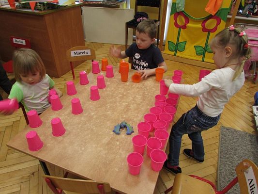 Grafika #82: 23.02.2018 Konkurs "Matematyka w kolorach - raz, dwa, trzy, liczysz Ty!