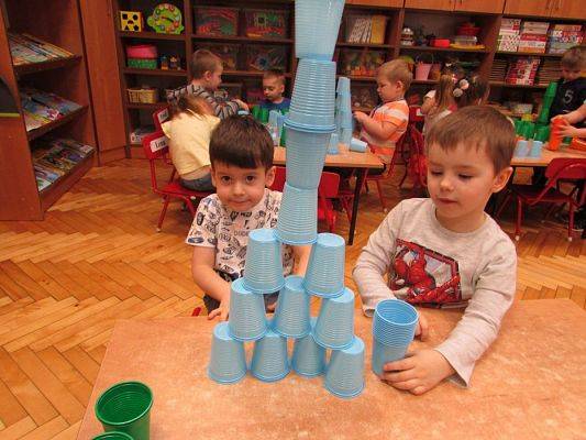 Grafika #85: 23.02.2018 Konkurs "Matematyka w kolorach - raz, dwa, trzy, liczysz Ty!