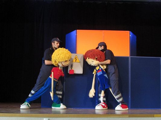 Grafika #11: 22.02.2018 Przedstawienie pt." Jak Pstryk i Bzik zostali oświeceni"