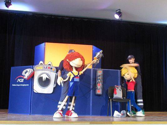 Grafika #20: 22.02.2018 Przedstawienie pt." Jak Pstryk i Bzik zostali oświeceni"