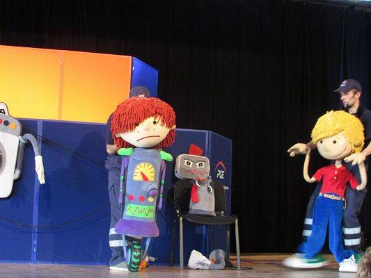 Grafika #21: 22.02.2018 Przedstawienie pt." Jak Pstryk i Bzik zostali oświeceni"