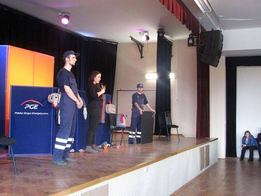 Grafika #26: 22.02.2018 Przedstawienie pt." Jak Pstryk i Bzik zostali oświeceni"