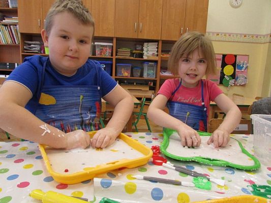 Grafika #19: 02.02.2018 Zabawa sensoryczna cieczą nienewtonowską