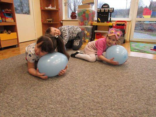 Grafika #15: Jak spędzamy ferie