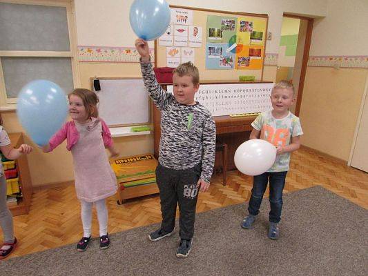 Grafika #18: Jak spędzamy ferie